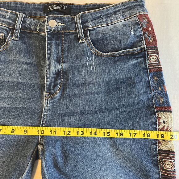 Judy Blue Jeans Women’s 13/31 Aztec Stripe Relaxed Fit Mid Rise Stretch Denim - Picture 8 of 11